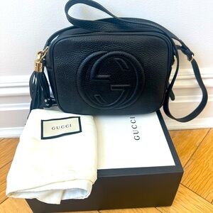 Pebbled Calfskin Small Soho Disco Bag Black